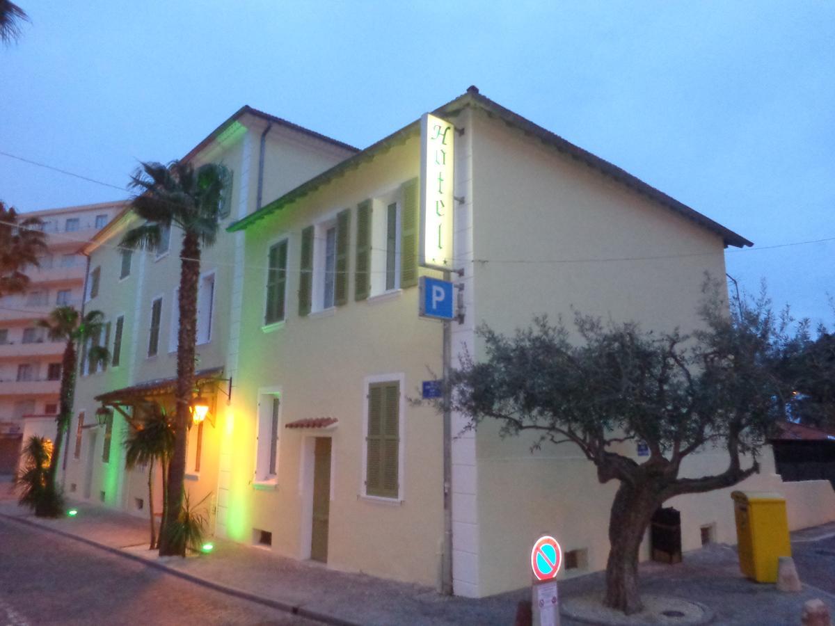 Hotel L'Ilot Fleuri Le Lavandou Exterior foto